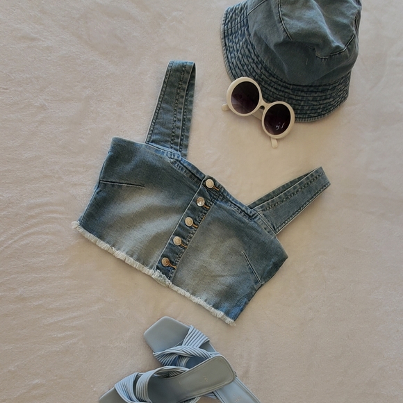 GUESS CROPTOP - Picture 4 of 15